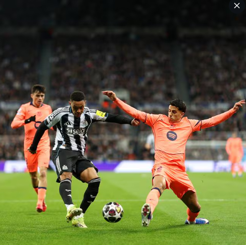 全场比赛结束🔚巴萨客场1-1纽卡斯尔联，纽卡斯尔85分钟破门，奥尔莫最后时刻制