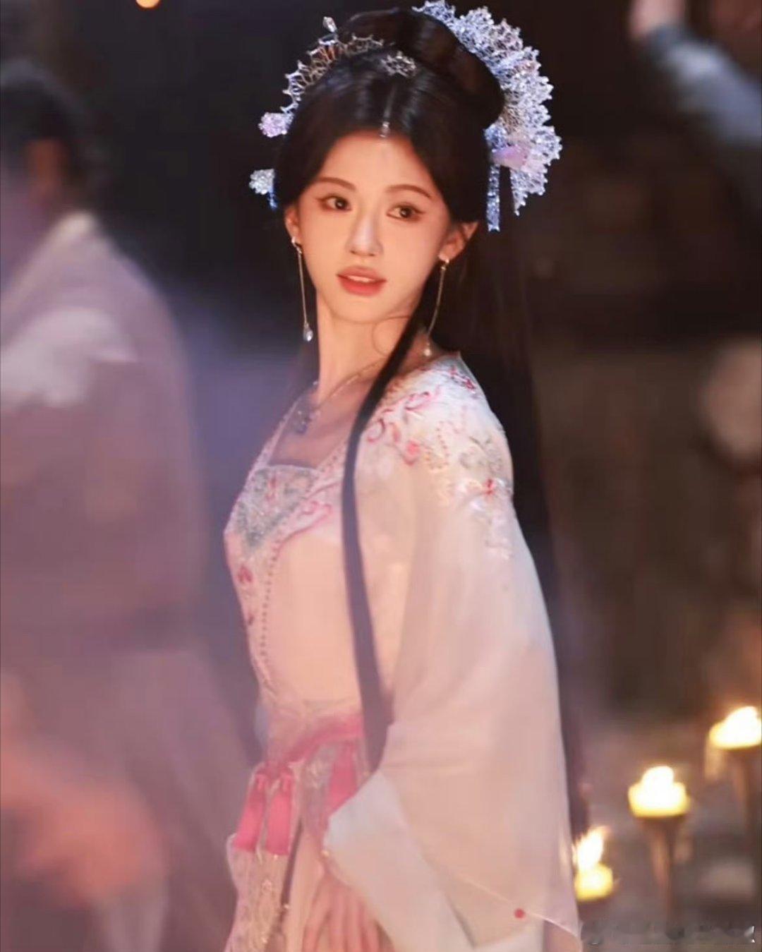 这个鞠婧祎真的越发的美得不知天地为何物呜呜呜小鞠你美 ​​​