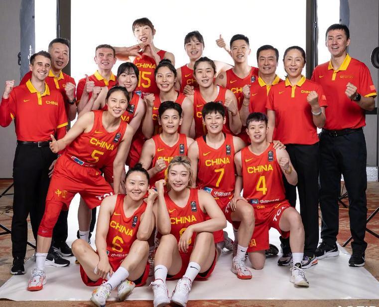 只要不碰美国女篮，和谁都能五五开？
两年前说这话没问题，现在感觉有点自信过头了，