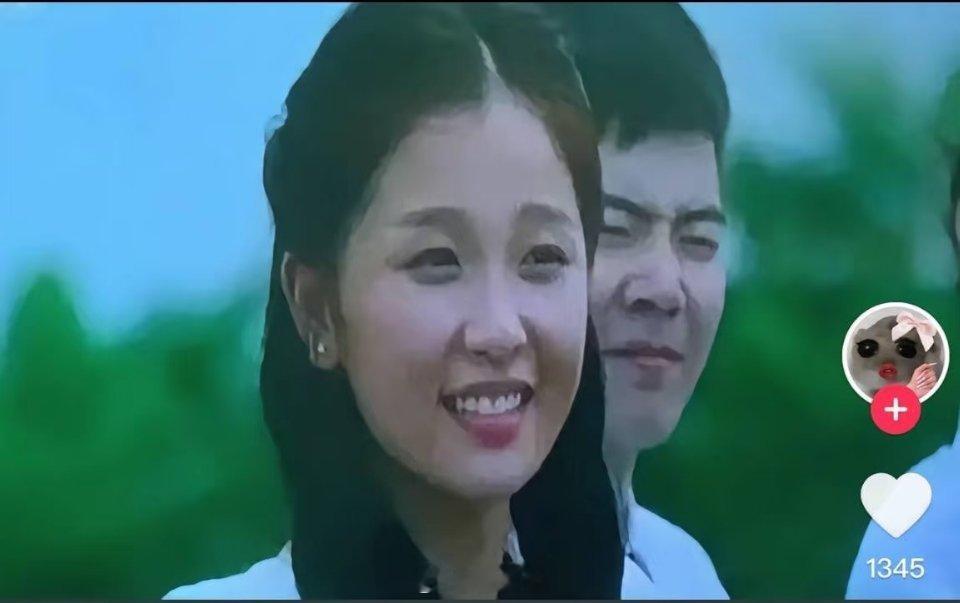 虞书欣早期长的好像张淼怡啊？ 