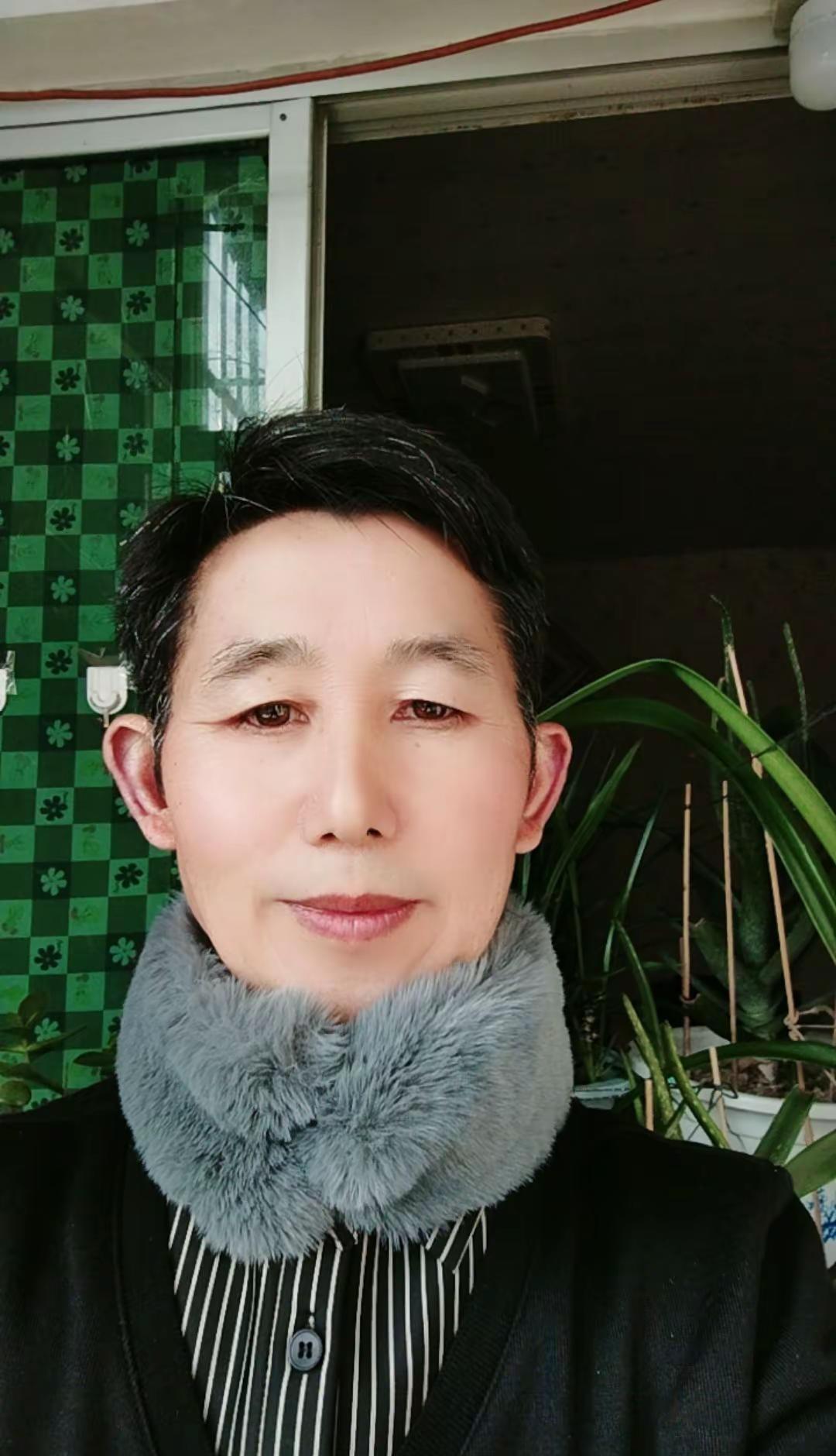 骡坪的气候真的有点搞怪，冬天的季节像夏天，本是春暖花开的季节好像又回到了冬天