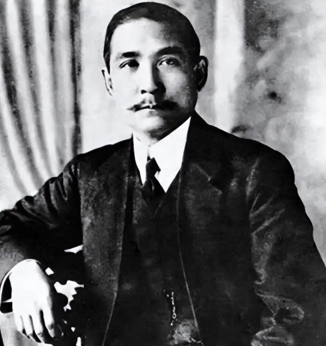 孙中山曾称：中国要想在亚洲当大哥，必须把首都搬到这三个地方。

大家伙儿一说中国