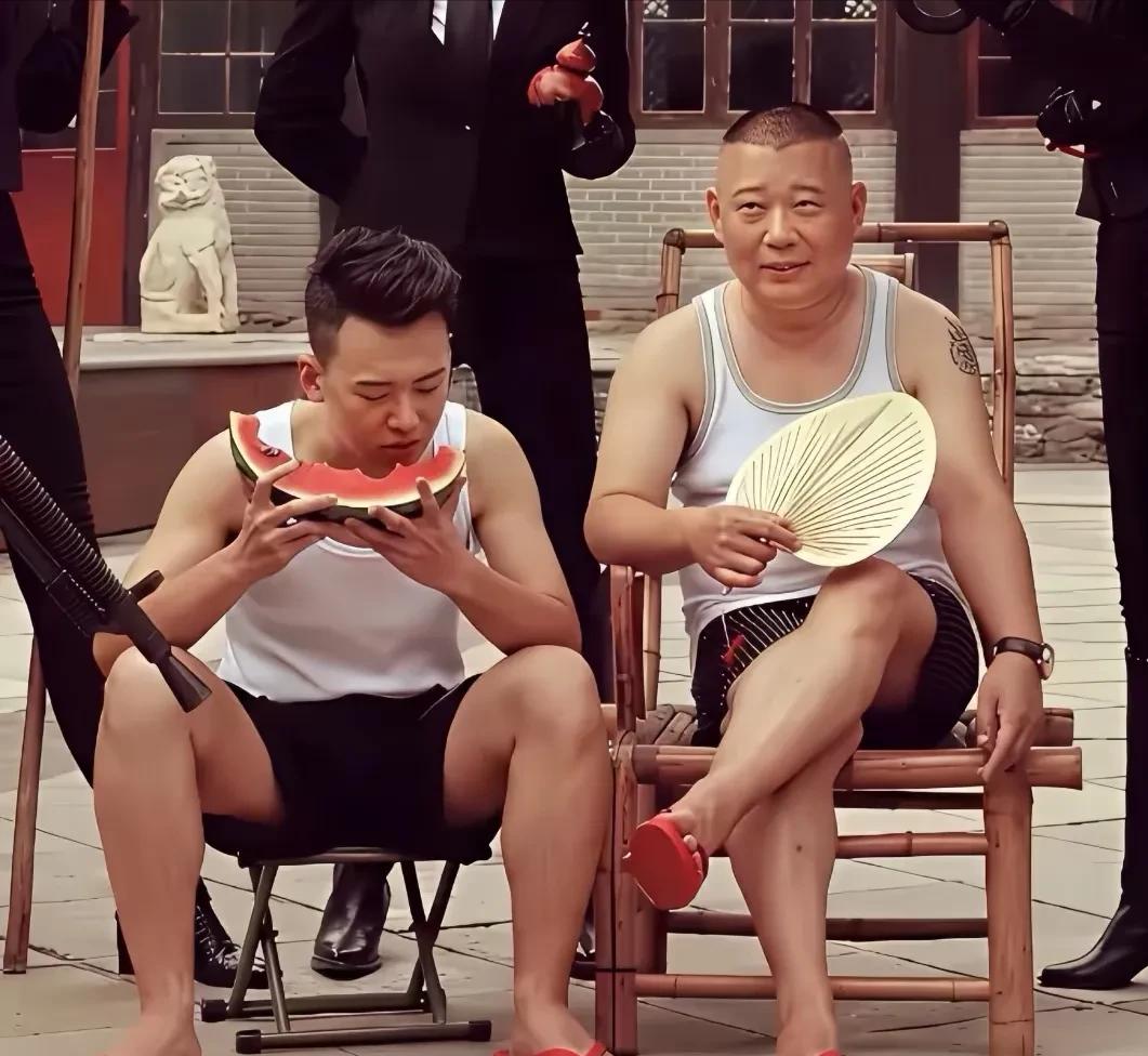 郭德纲说德云社只能郭麒麟接，可儿子压根不想接！


郭德纲觉得德云社必须让郭麒麟
