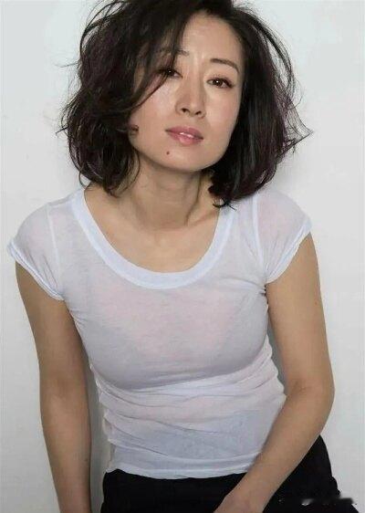 刘敏涛：岁月不败的美人，就像一坛老酒越陈越香

刘敏涛确实与众不同，岁月于她，不