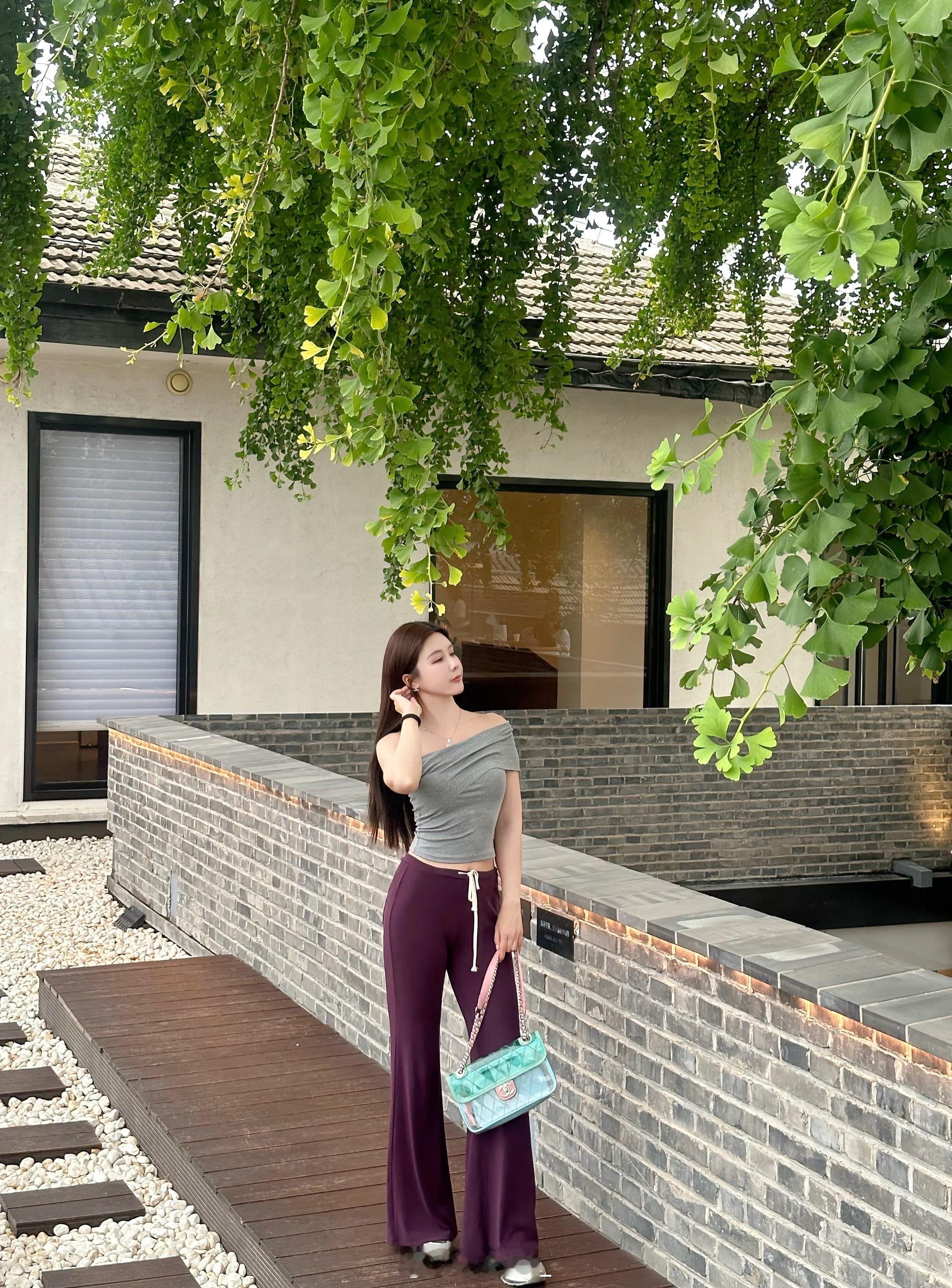 于是我驻足品味每个无法复刻的瞬间 ​​​