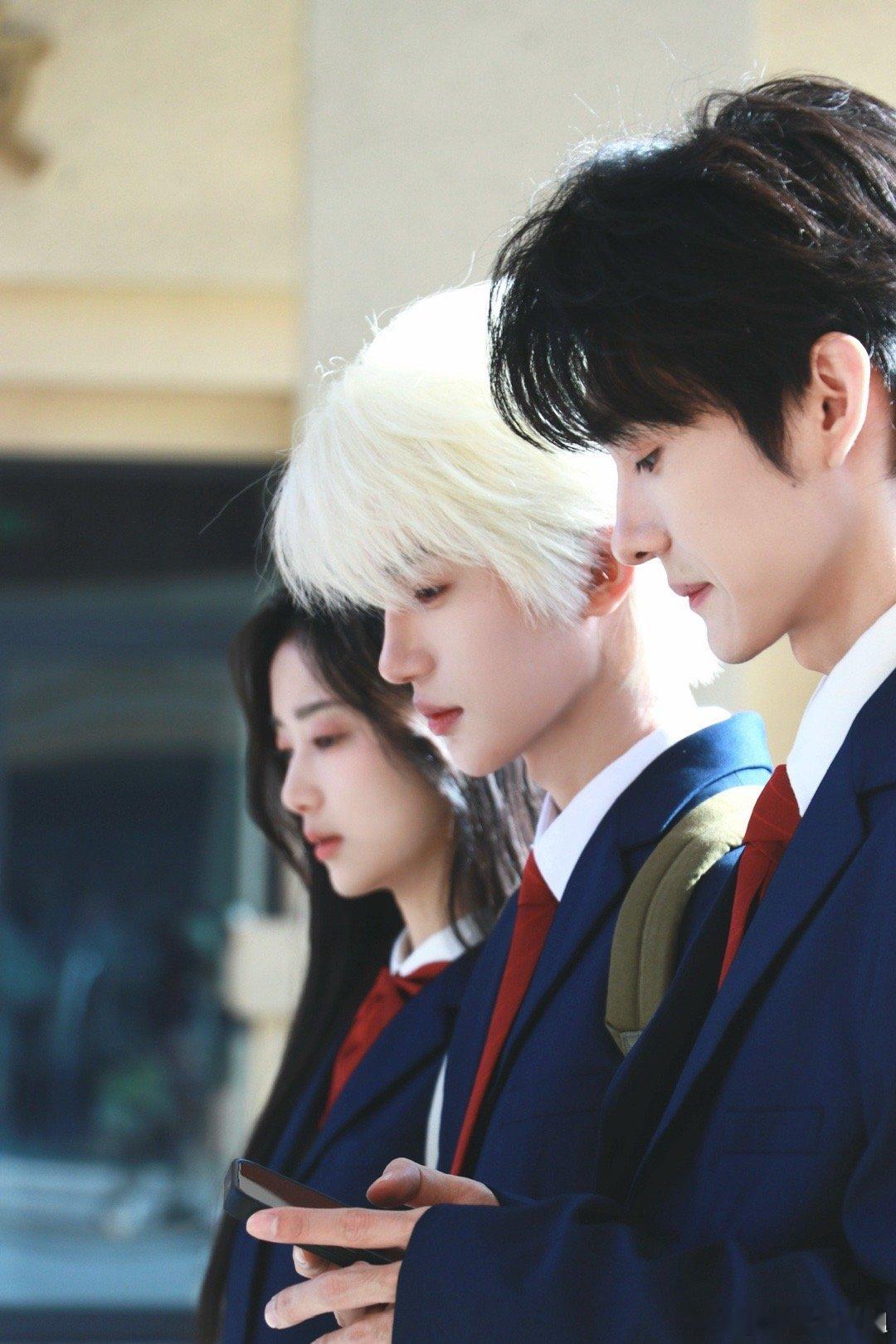 张翅愿安生平安一生 看到张翅这句“安生安生 平安一生”，突然就鼻酸了。最简单的话