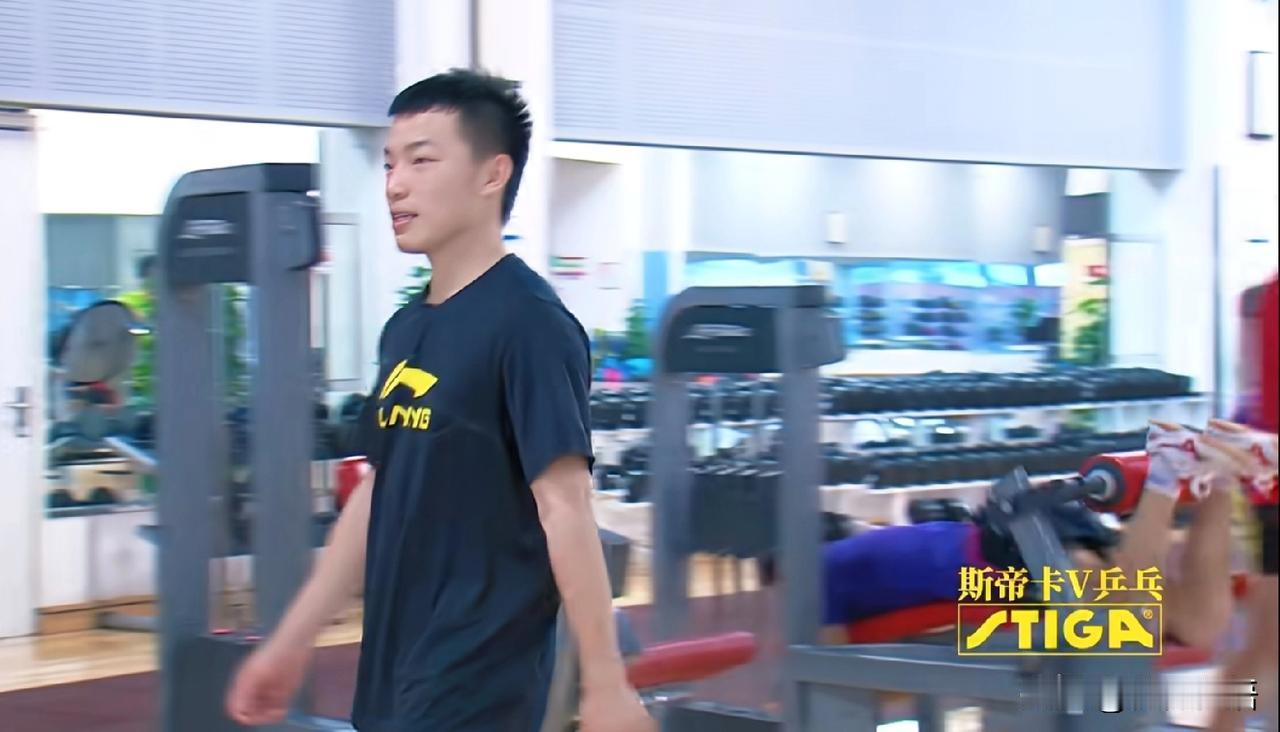 任浩年轻时也是小鲜肉啊。
谁能想到任浩和林高远都是95年的，他们应该是同一批的队