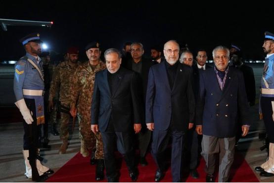 不宣而战，以色列深夜开火，特朗普宣布3个新决定，伊朗要小心了

以色列又出手了，