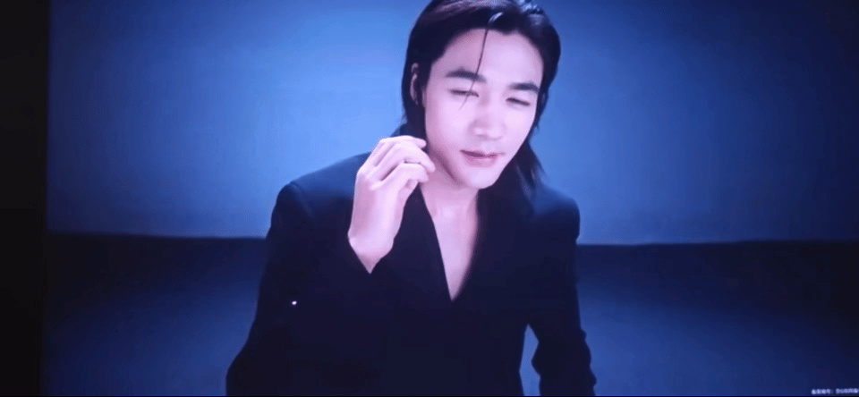 此沙。。。这样看起来好心酸 