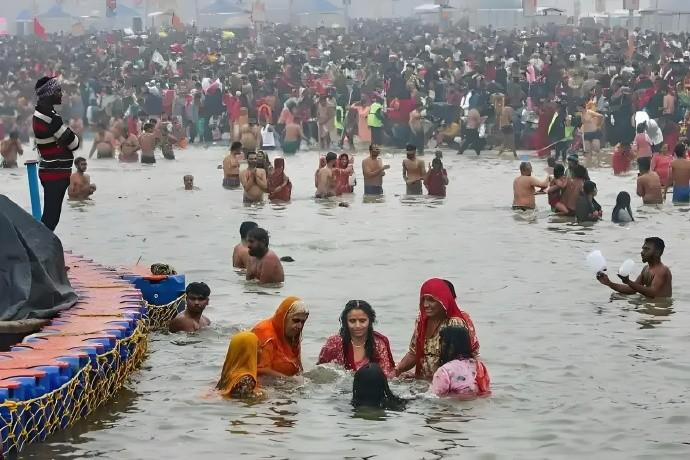 为什么印度经济总量和中国只差三名却一个天堂一个地狱？说实在的，真信GDP排名你就