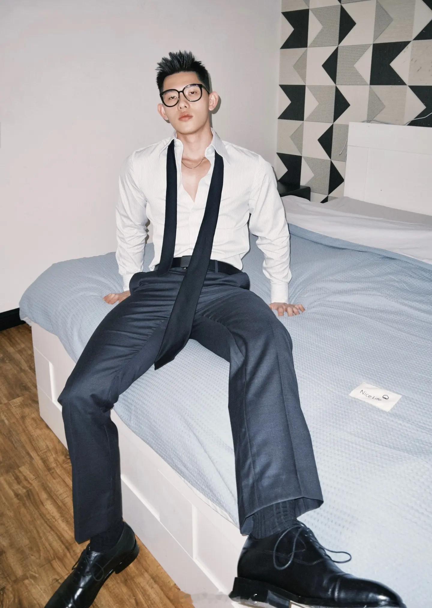 我一个直男看了都舍不得滑走[doge][doge][doge]我一个直男看完马上