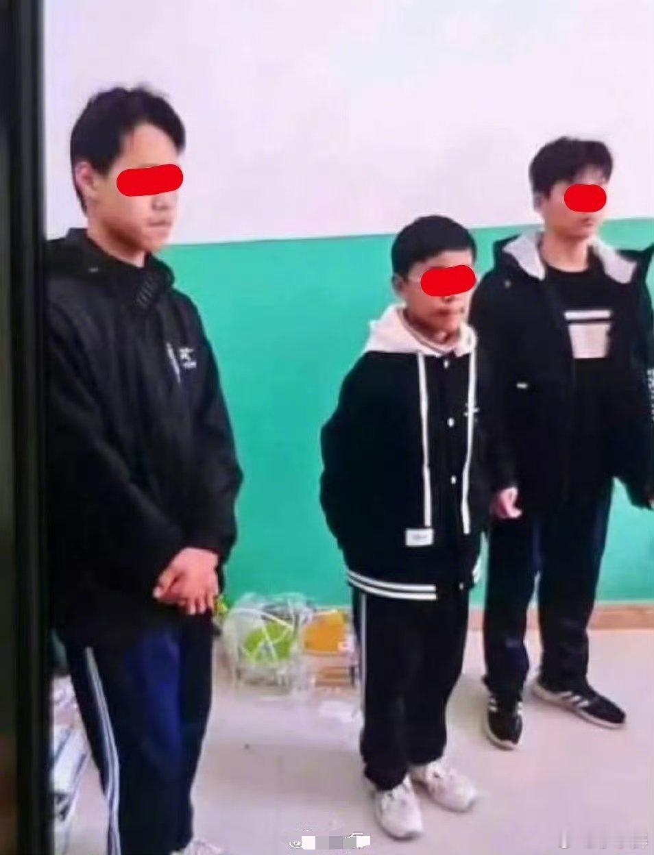 全网都在等这三个小恶魔的判决结果……大家顶起来！  希望它们早点尝到正义的铁拳的