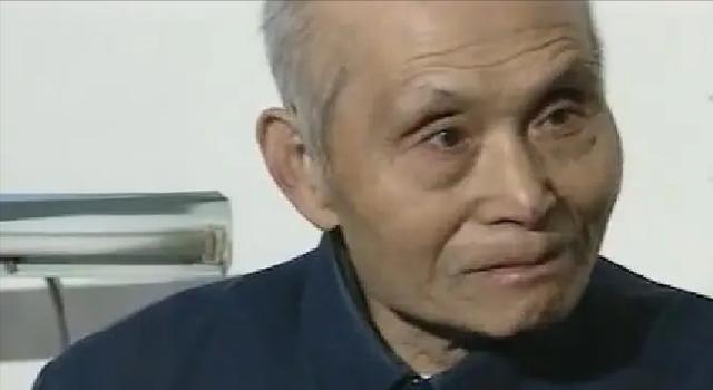 1959年，51岁的 邱行湘 刚获特赦，还是光棍一个，这个曾经叱战场的 国民党 