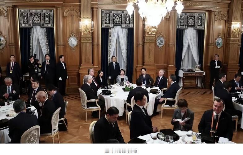 一场晚宴过后，高市准备好了：先对俄罗斯下手，然后再对中国。12月19日在东京举办