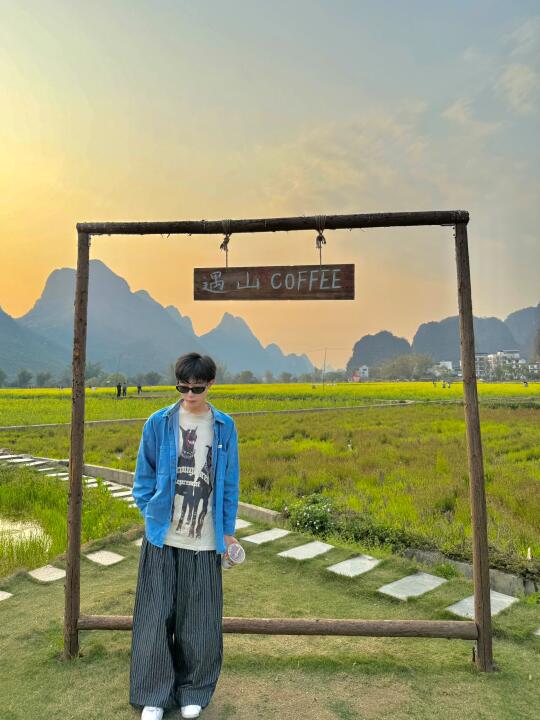 阳朔咖啡厅｜🖼️一脚踩进油画里🎨