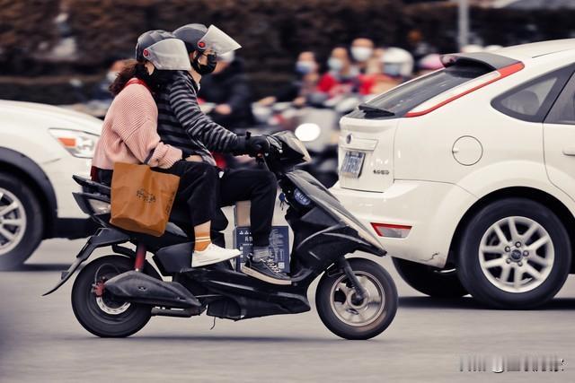 电动车私改电池车速要上传监管平台了，这消息一出来，感觉电动车圈要“炸锅”了。一直