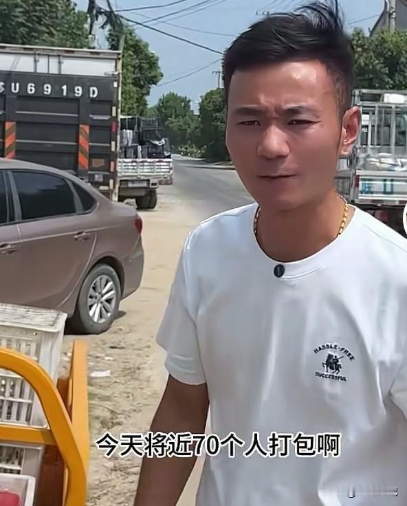 厉怀远离开林丽后，不仅事业越搞越大，人也越来越自信开朗了。看来林丽做的最正确的事