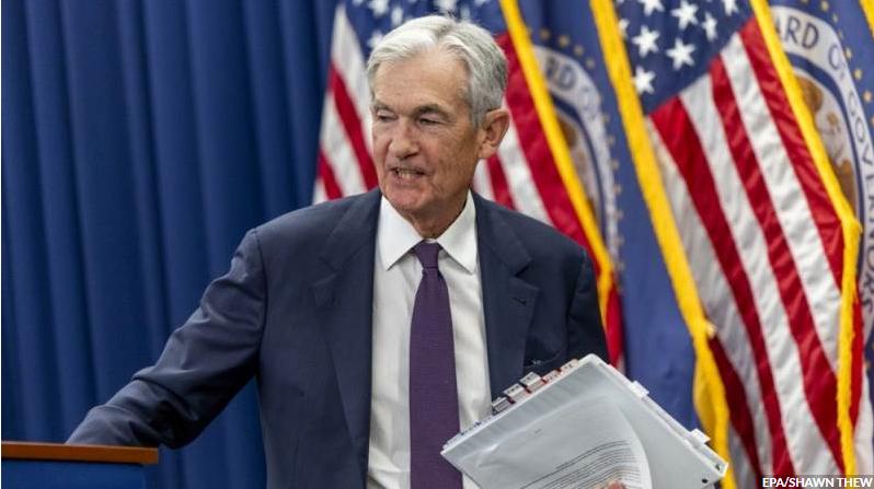 美法官叫停美司法部对鲍威尔的传票，称其施压鲍威尔降息。
据美国全国广播公司（NB