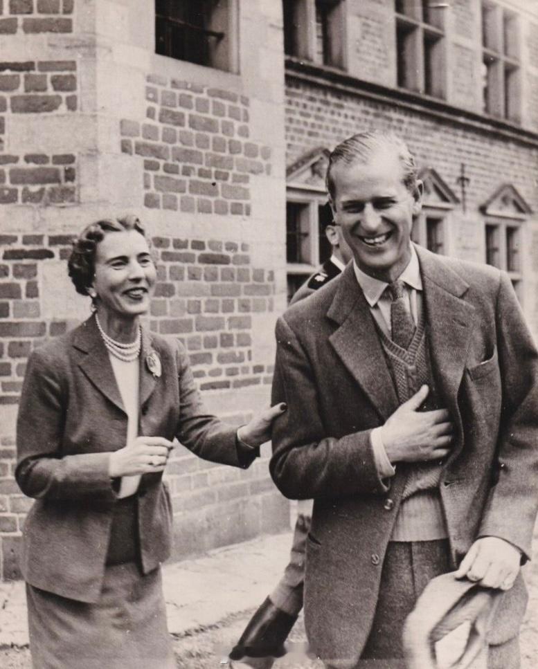 英国王室  1955年，爱丁堡公爵菲利普亲王和丹麦的英格丽德王后在丹麦🇩🇰 