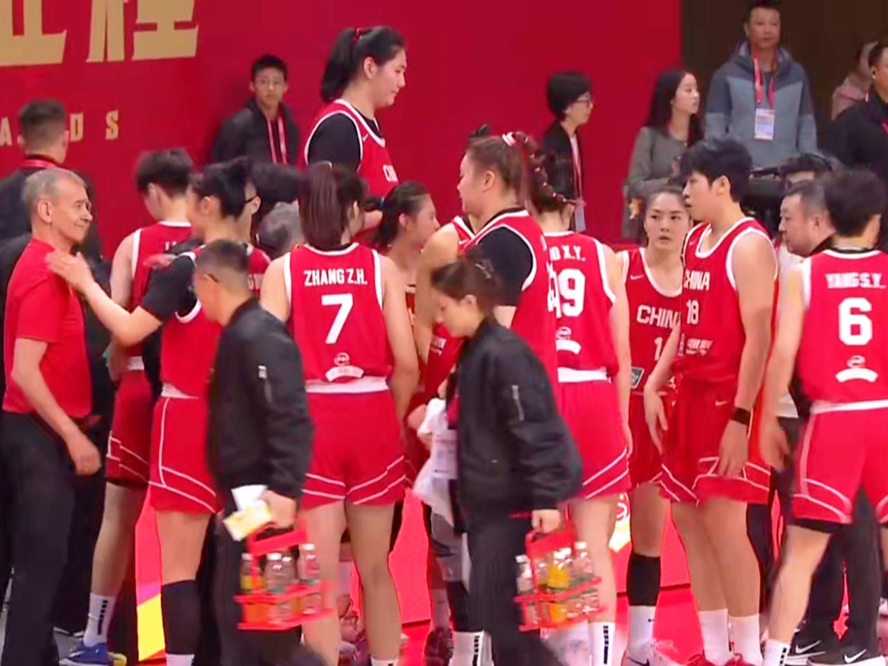 热身赛女篮险胜巴西，队伍中暂时缺少硬解能力球员

中国女篮迎来和巴西女篮的首场热