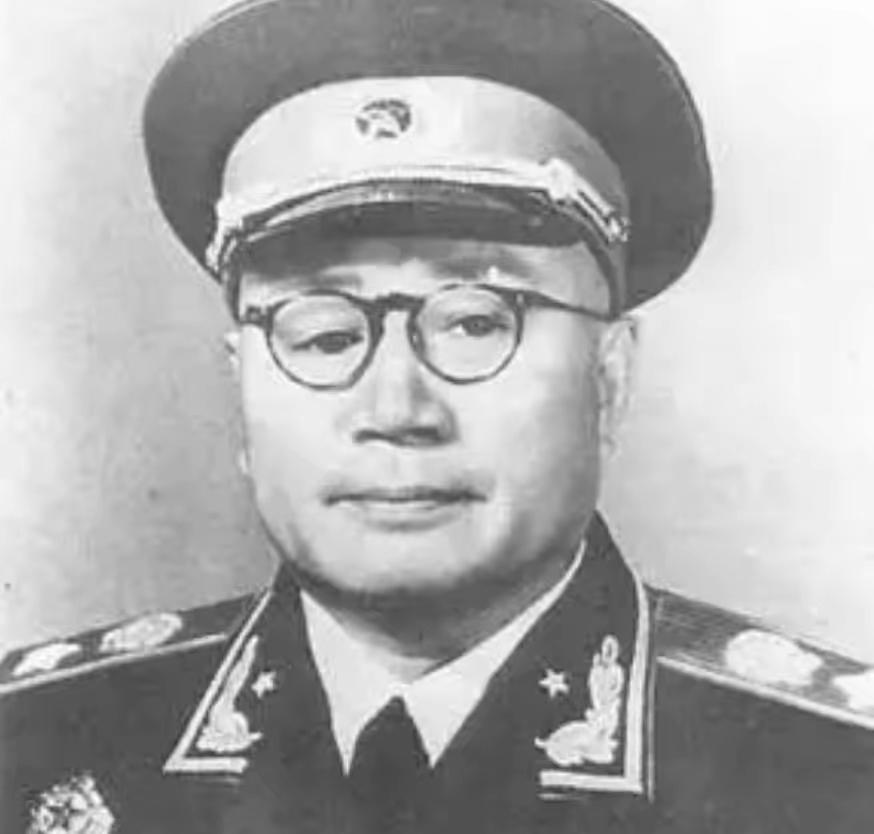 1986年10月7日，刘伯承在北京病逝。他临终前对妻子和孩子说：“杀害小华北的凶