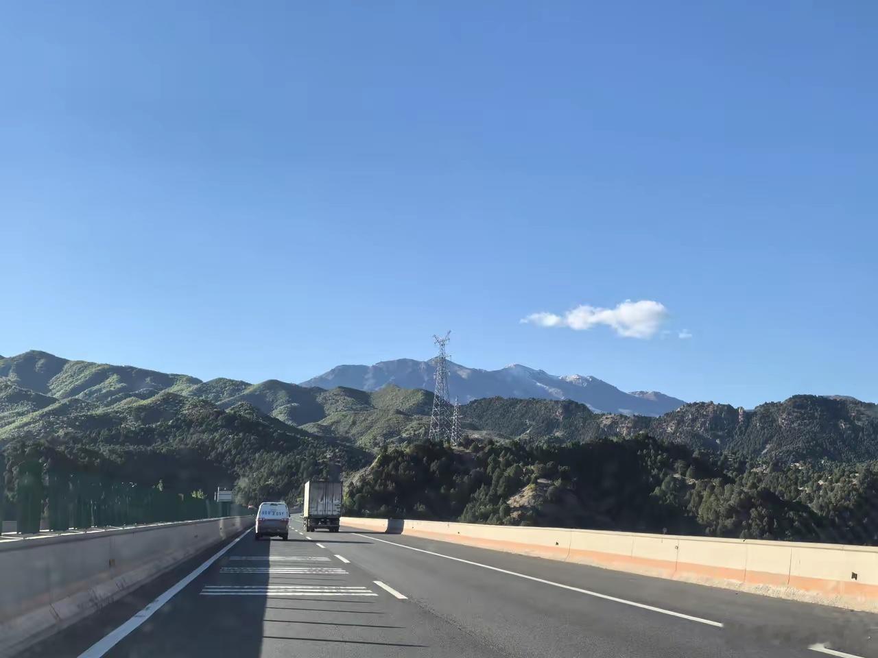 为何世界各国都要来北京？这边特朗普刚离开，那边普京马上就要来，后面还有巴基斯坦总