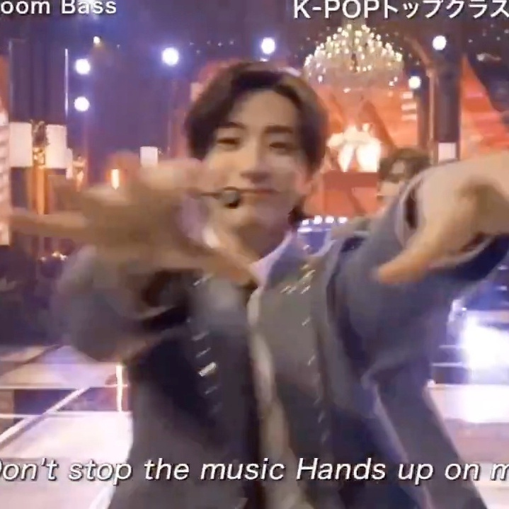 糊图像素小人🤏🏻可以偷偷放口袋带回家吗👀 李灿荣六萌一 🧸 