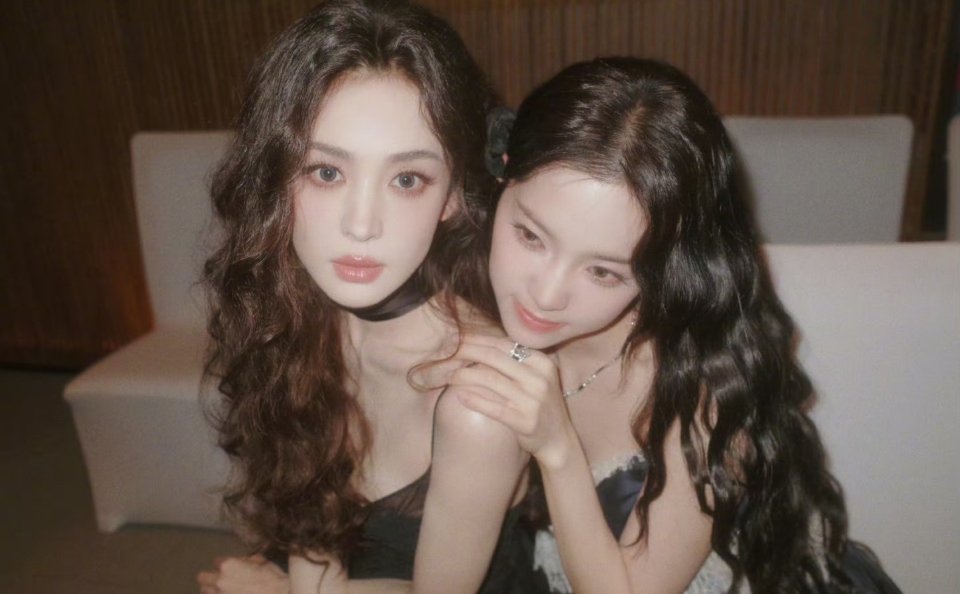 娜扎➕欧阳娜娜合拍古力娜扎欧阳娜娜 ​​​
