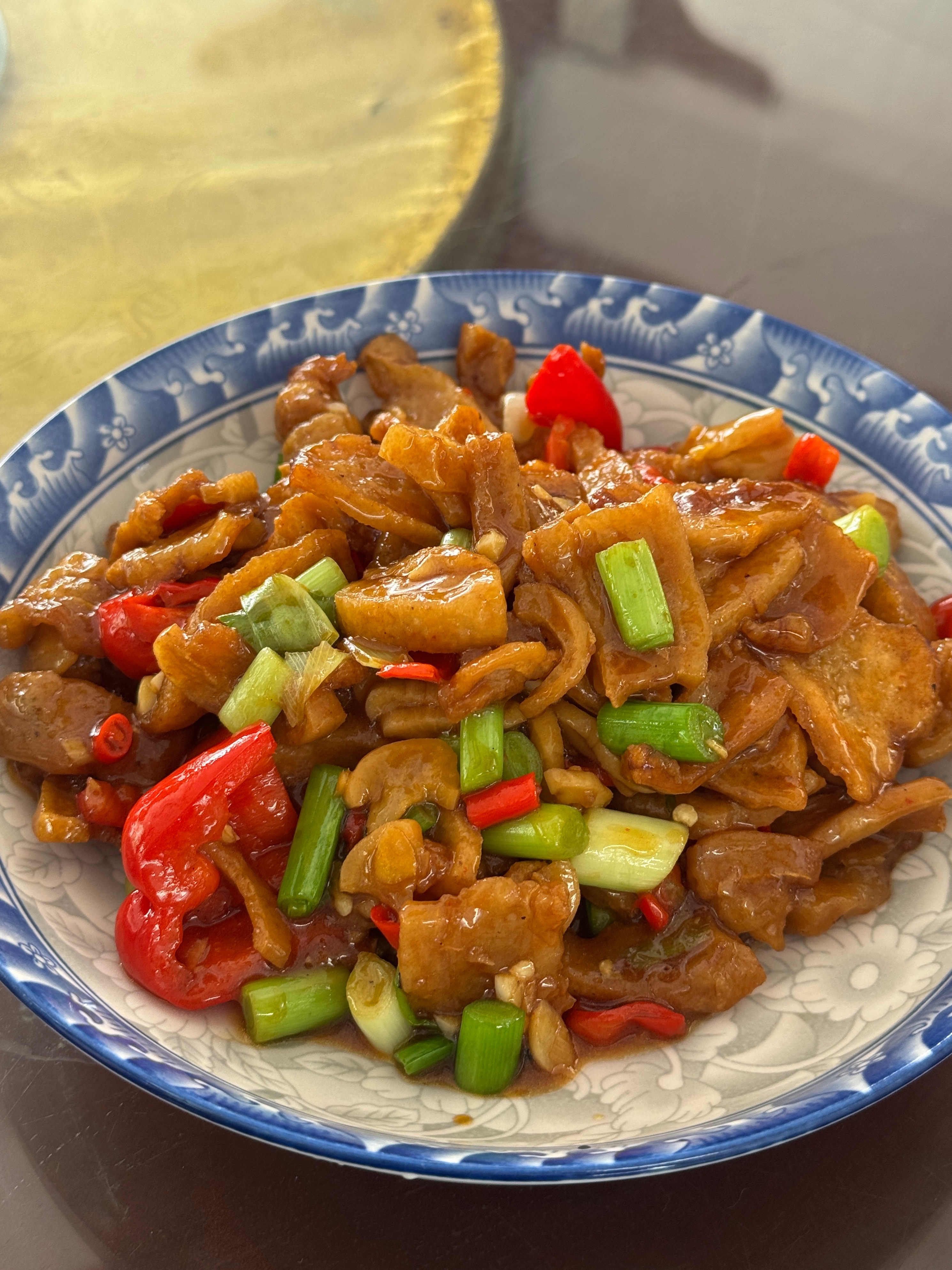 庭院深深的菜都还挺不错的。真的是七拐八拐的巷子里哈哈哈，比较家常的味道，不会特别