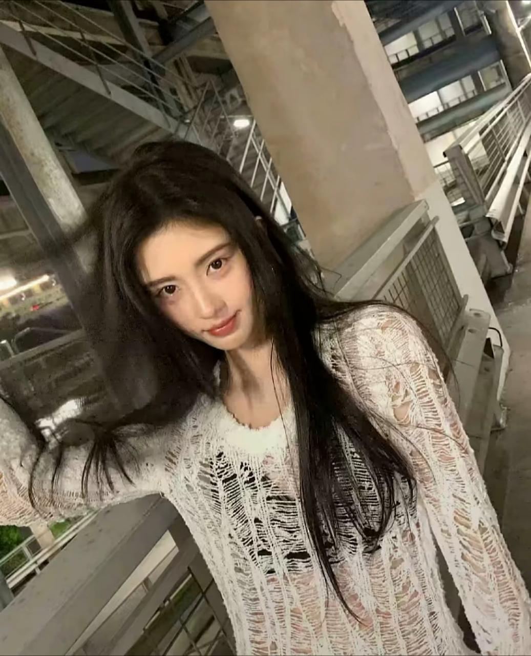 jjy鞠婧祎苏绿夏jjy鞠婧祎万花世界“没有什么远大抱负希望你能平平安安.” 