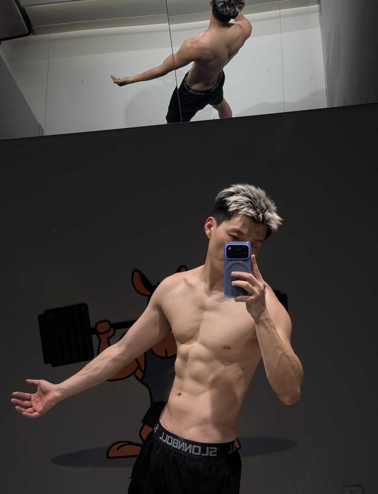 拍一拍
爱健身的男孩 ootd 随手拍 在努力上镜头