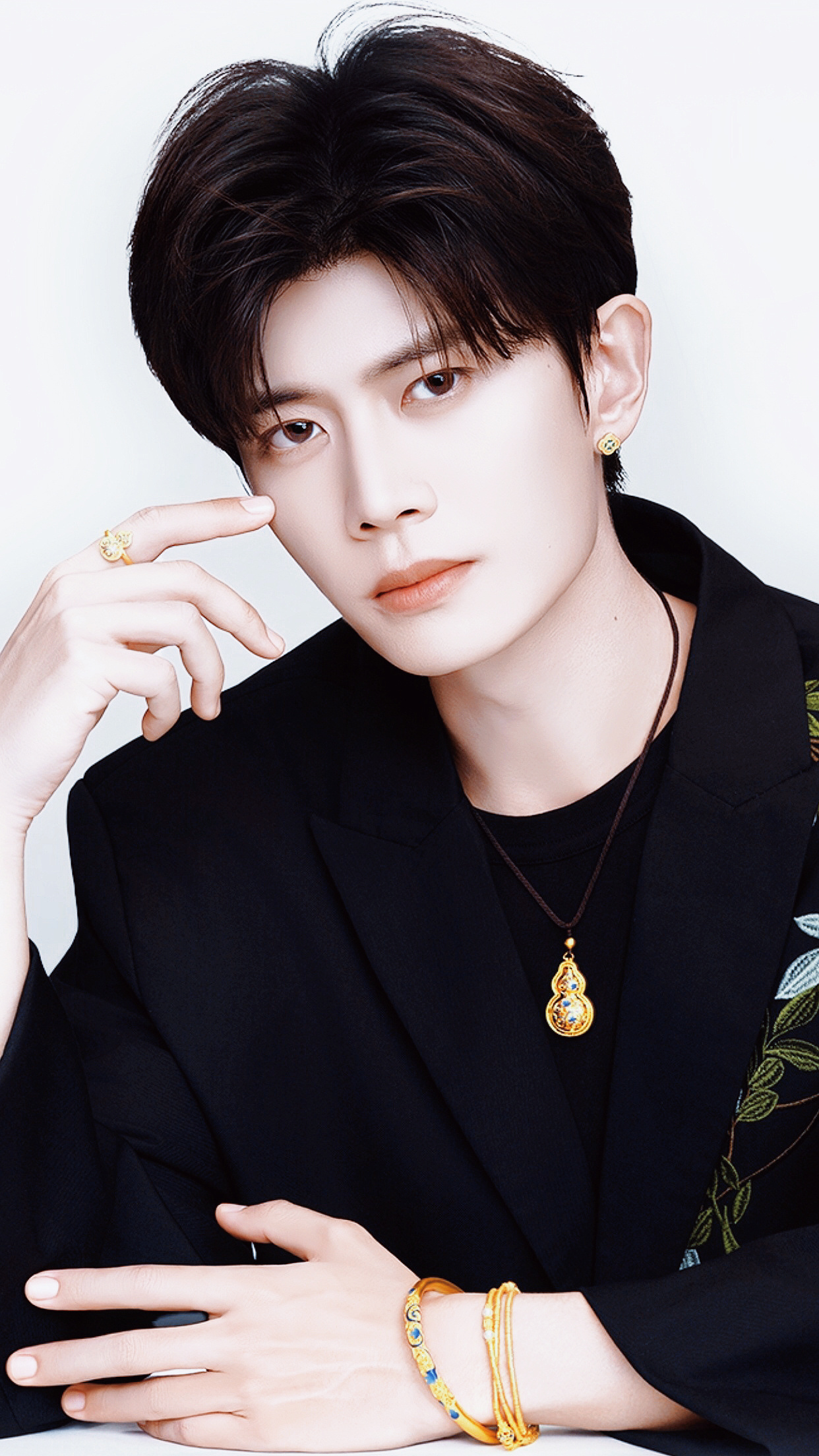 任嘉伦  佳偶天成缺阅读，看到的点点，谢谢～🩵🩷🩷🩷🩷🩷🩷🩷🩷