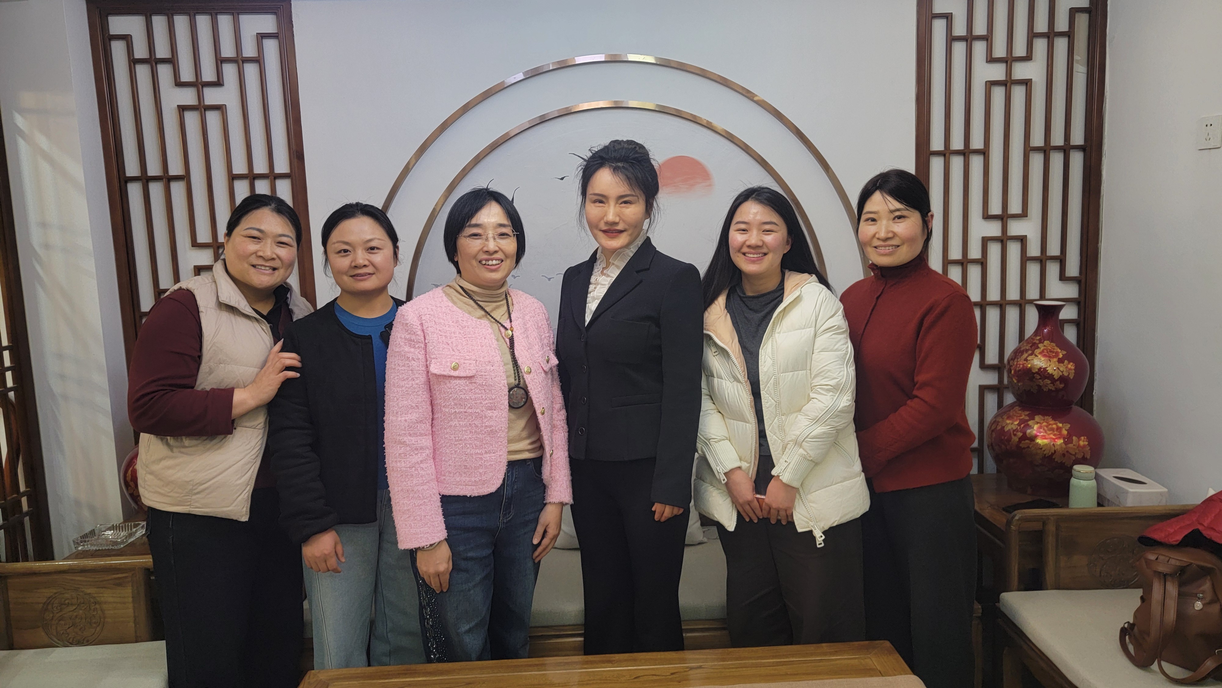 背完掌握中医妇科：妇科三字经！！！ 月经病　　月经病，多违期，量色质，变常序。致