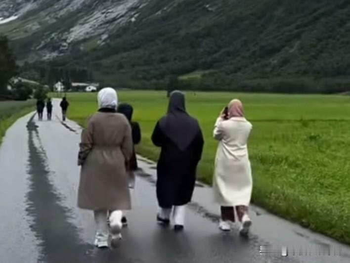 最好的春补是什么？
不管男女老幼赶快放下手机出去走走。尤其是那些浑身发沉提不起劲