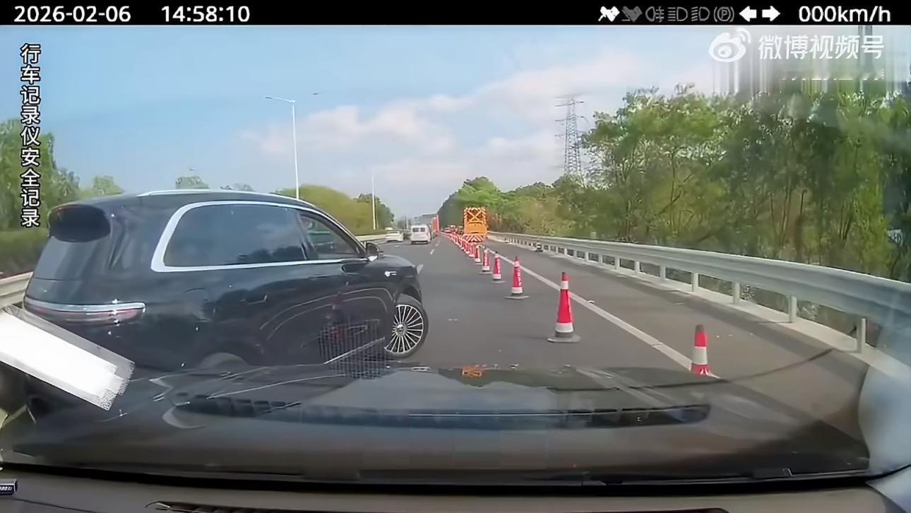 说到底跟是哪儿的车真没关系，开车的人素质好才是关键，大家路上要是遇到这种危险驾驶