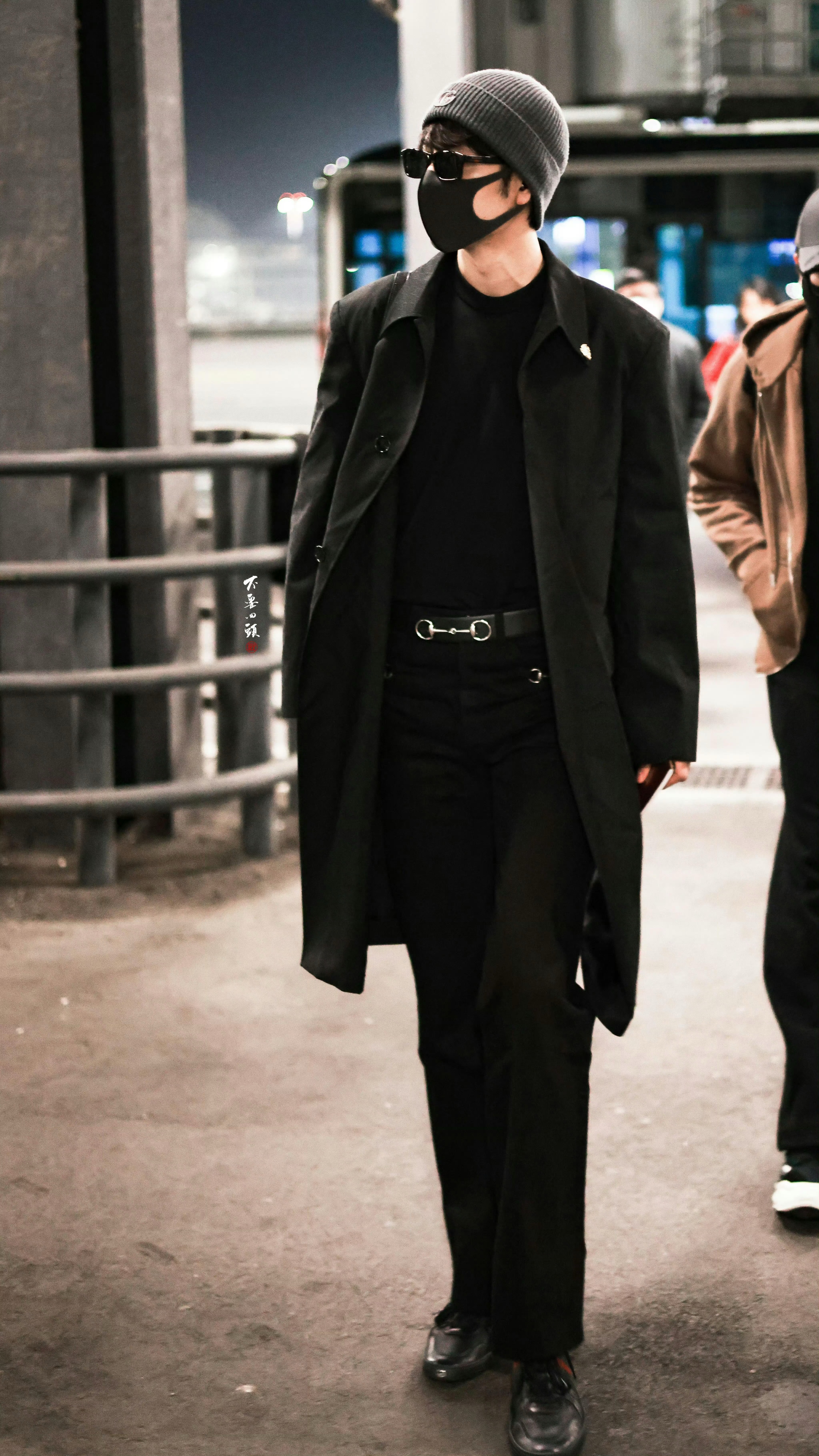 机场即秀场，气场全开😎 