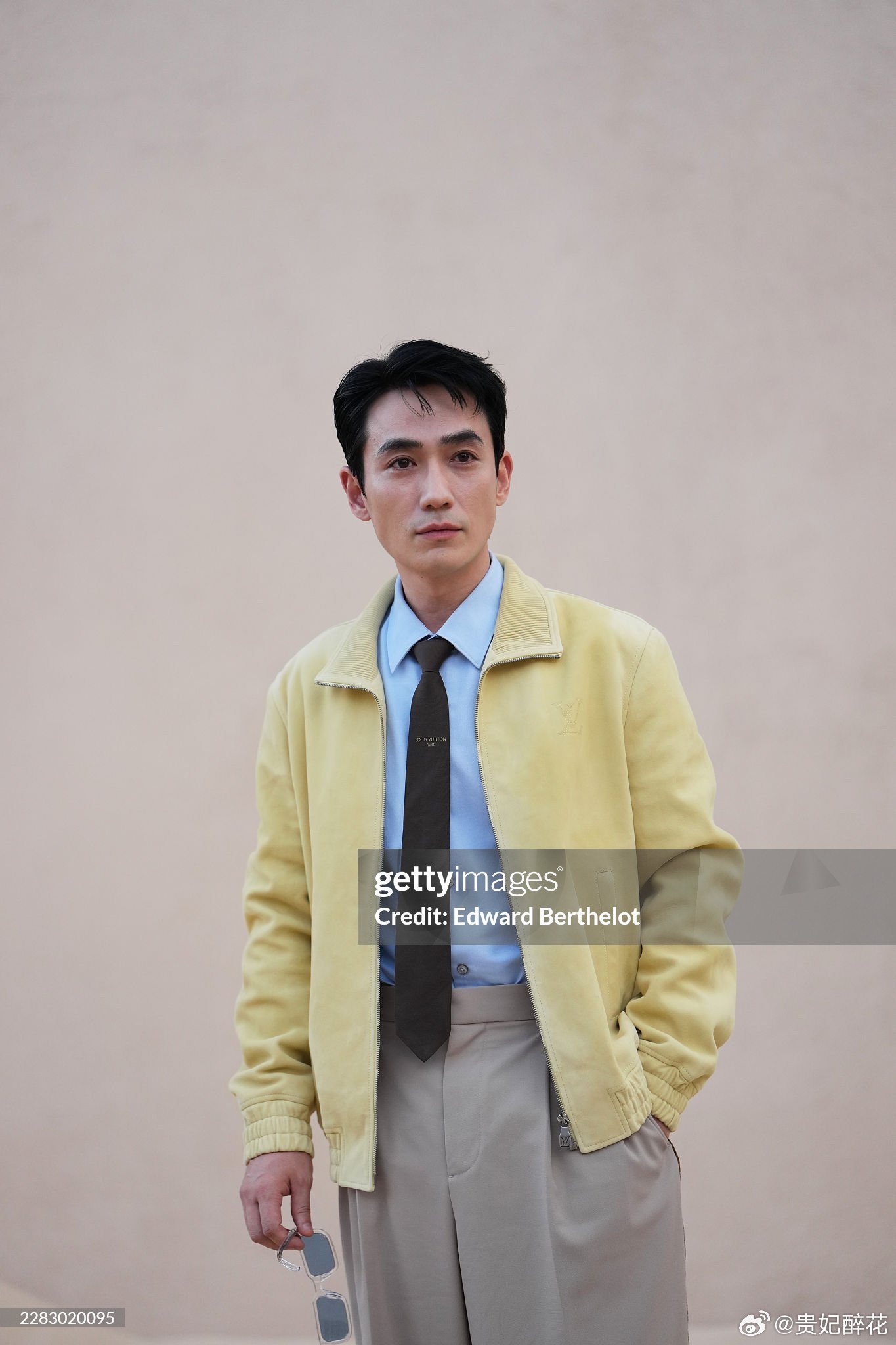 朱一龙｜Louis Vuitton 一组媒体采访及生图镜头先行 ，代言人抵达秀场
