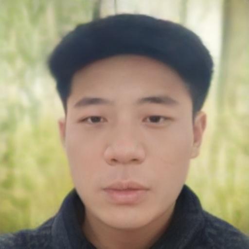 青山笑我精神好，
我叹青山美如画。
人生易老山不老，
江河万古水长流。
平生大小