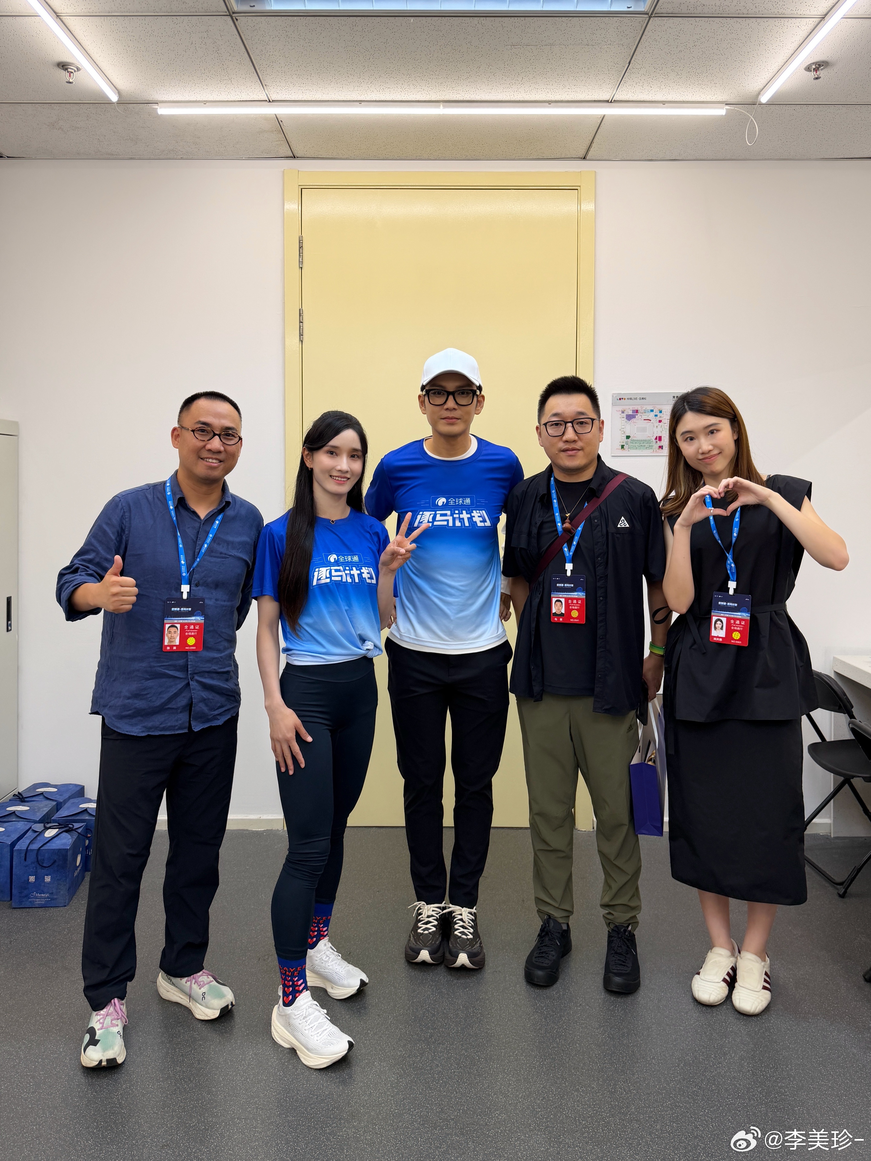 钟汉良线下看也太帅了吧！这个状态哪里看得出来他岁数！！大家猜猜他会跑哪一场马拉松