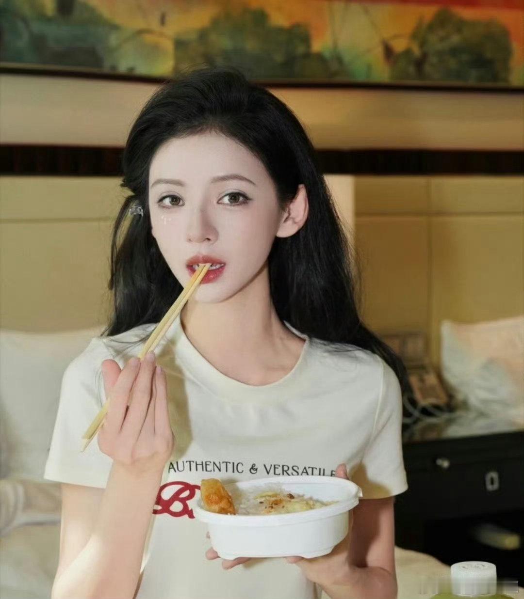 张予曦张予曦饭量人菜瘾大 张予曦小鸟胃变大鸟胃合伙人 张予曦饭量主打人菜瘾大，分