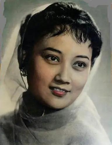 王铎：王晓棠的这一张，应该最好。