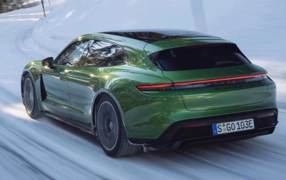 尚界Z7T的新配色，我是彻底服了这次的琥珀绿配色，我被惊艳到了，这台车补全了鸿蒙