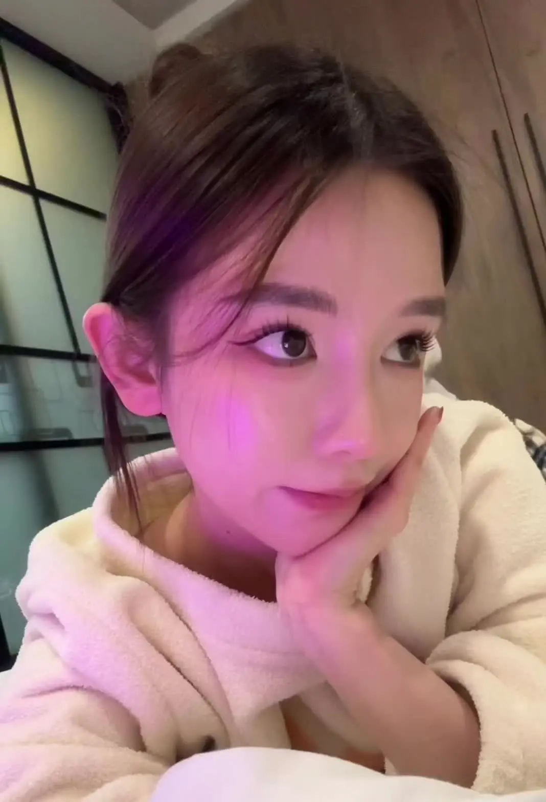 Baby我们的感情好像跳楼机