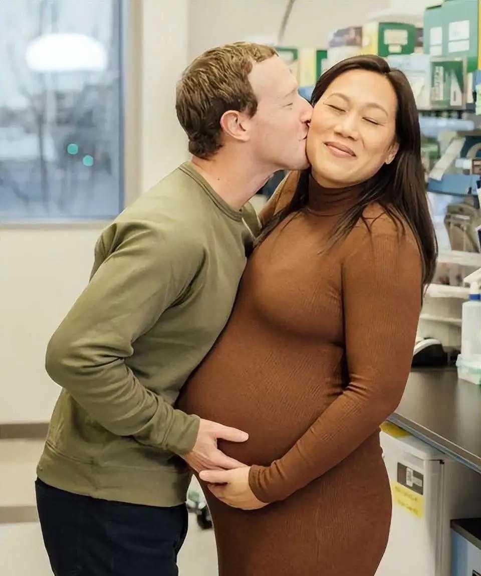 中国最幸福的女人。
华裔女性陈慧娴（Priscilla Chan），身为世界顶级