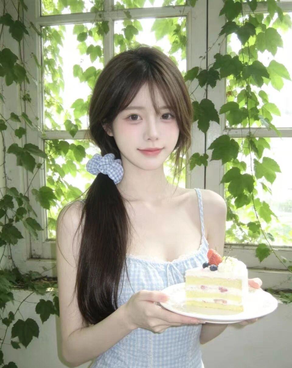 吃小蛋糕儿啦~