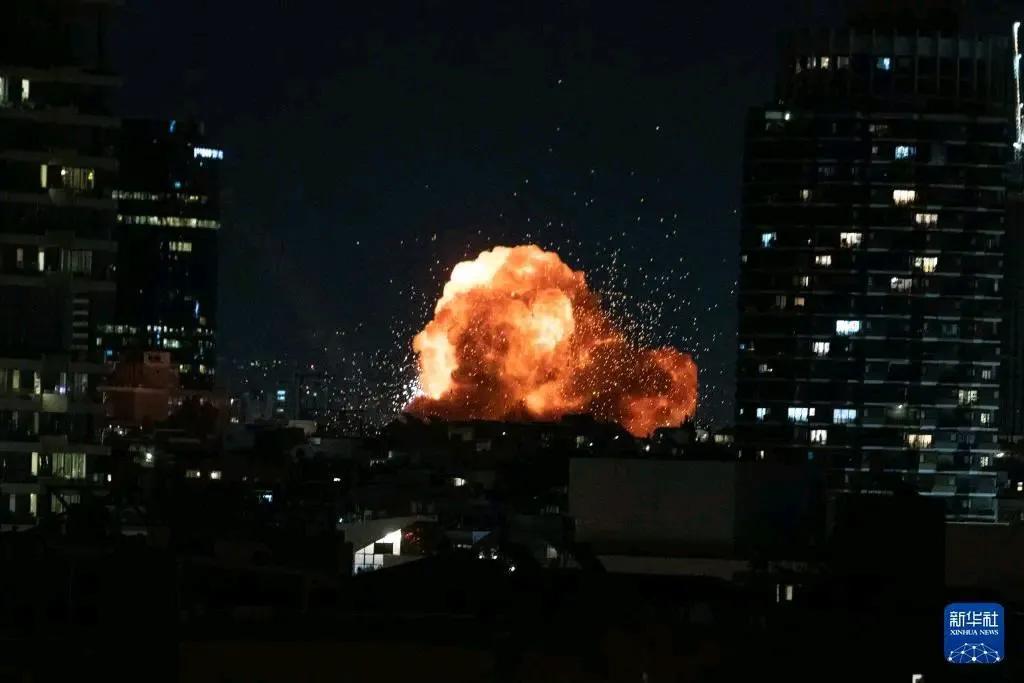 伊朗于2月28日晚对以色列主要城市特拉维夫发动的导弹袭击已造成一名女性死亡、多人