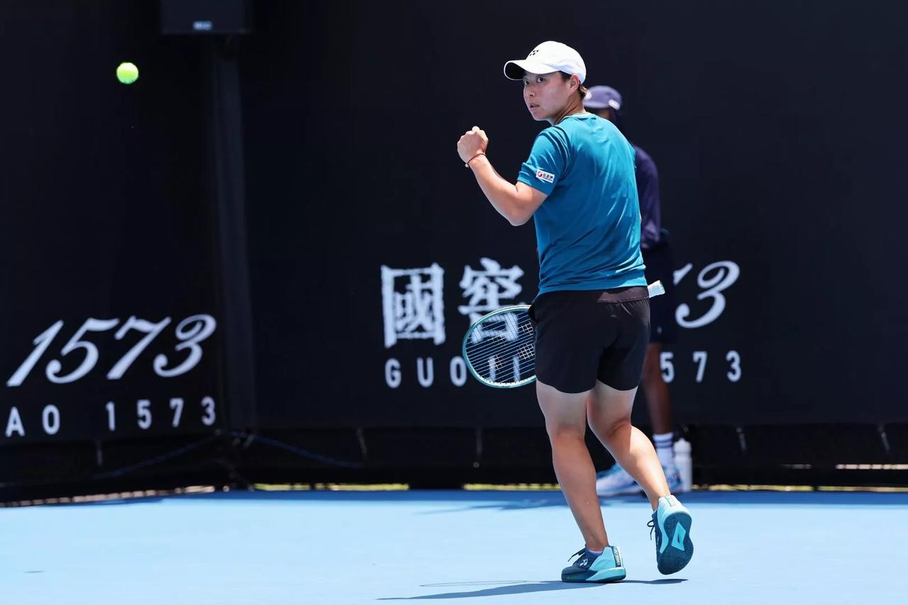 WTA250华欣站喜讯！小将白卓璇2-0晋级16强，中国金花16强已占3席
北京
