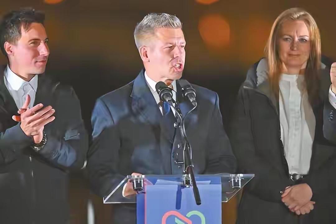 匈牙利总理刚换人，就明确了中匈关系：没变

4月12日，匈牙利大选落下帷幕，执政