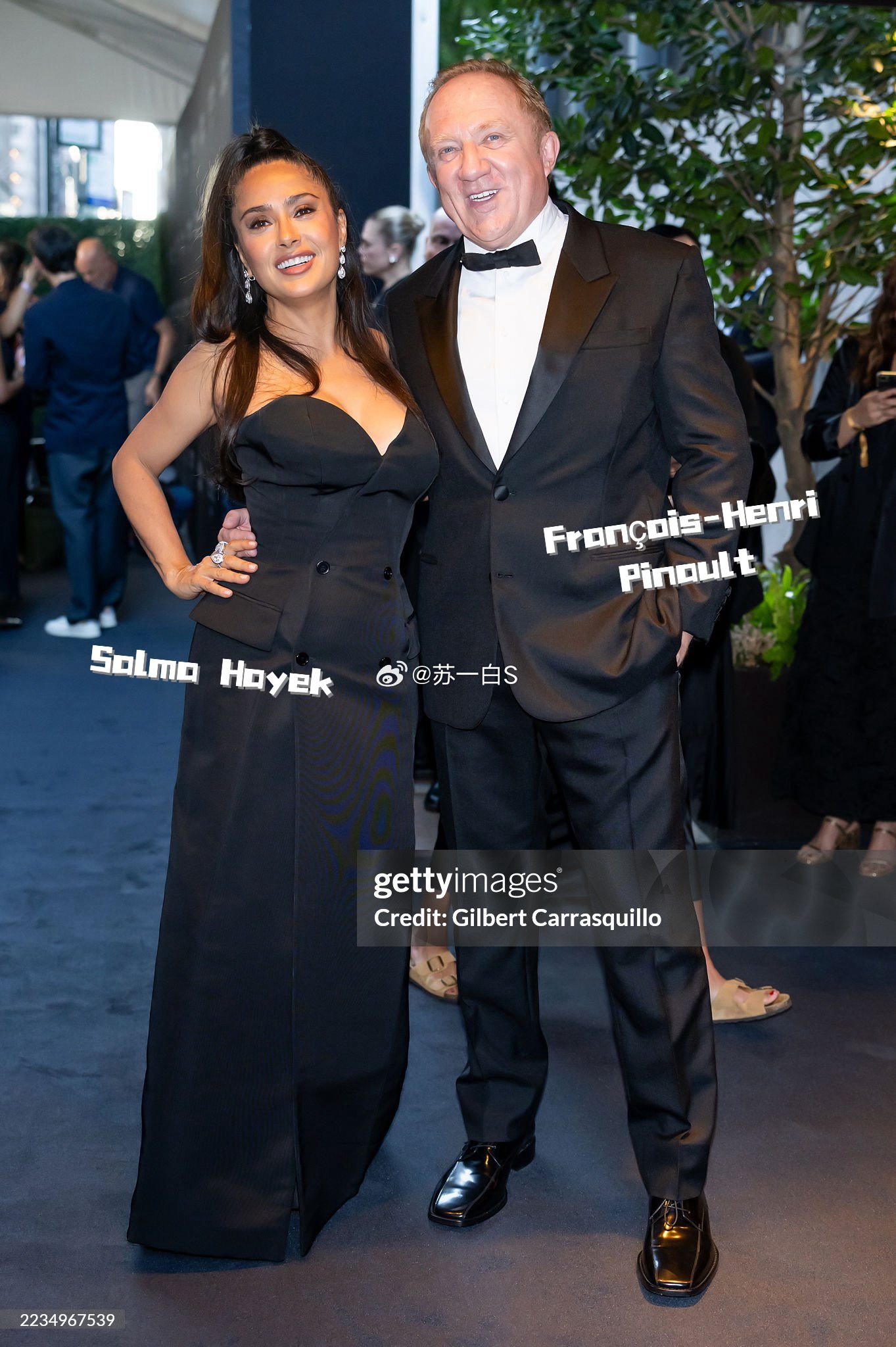 补发｜参加开云基金会在纽约举办的关爱女性晚宴的众星们👇 François-He