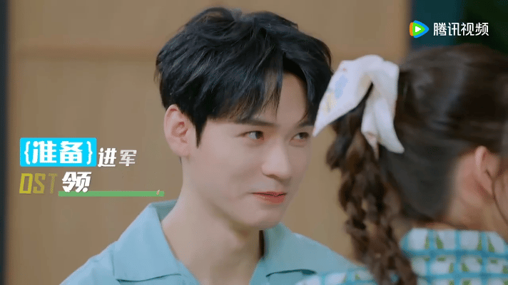龚俊被夸暗爽变明爽 谁还没看龚俊这段名场面？被夸后先暗爽抿嘴，下秒“那当然了”明